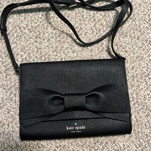 Kate Spade Elegant Black Crossbody Bag with Bow